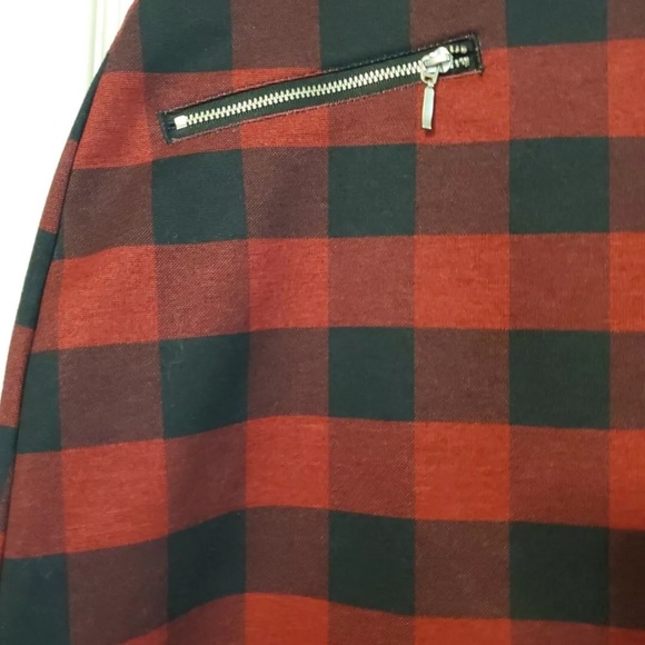 Maurices Medium Red and Black Buffalo Plaid A-Line Short Skirt - Picture 3 of 5